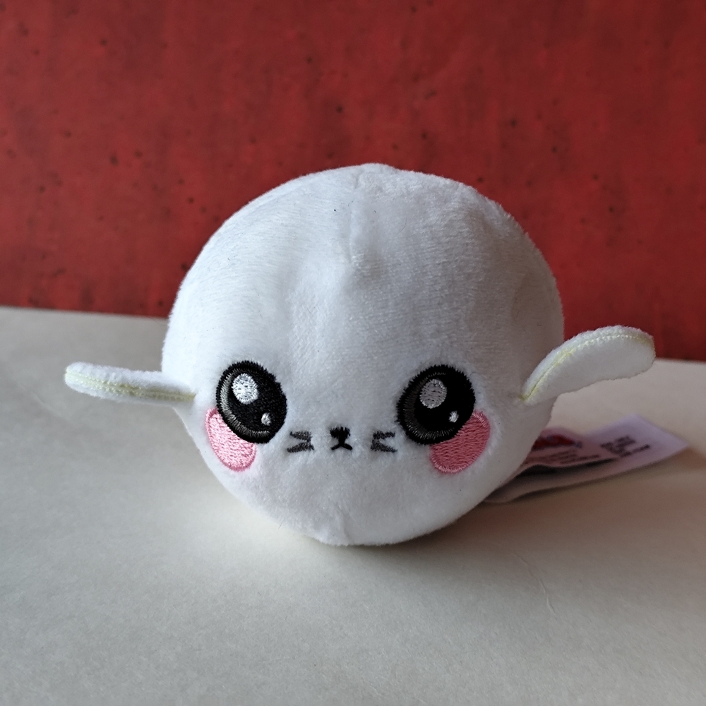 3/$20💗White Snowy SEAL Squeezamals Plush 3"